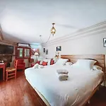 Hotel Pilares De