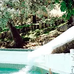 Pilares De ホテル 2*