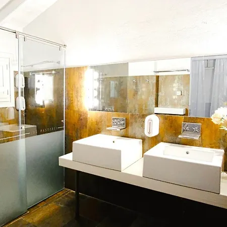 Pilares De Boutique & 4*