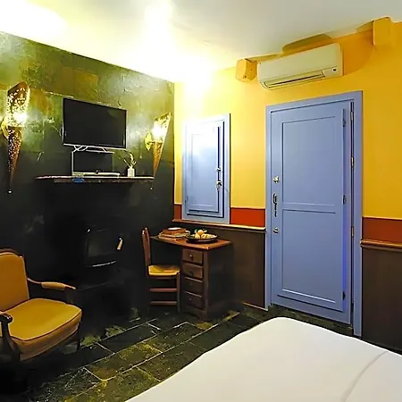 Pilares De Hotel