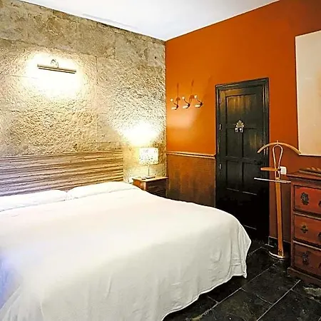 Pilares De Hotel